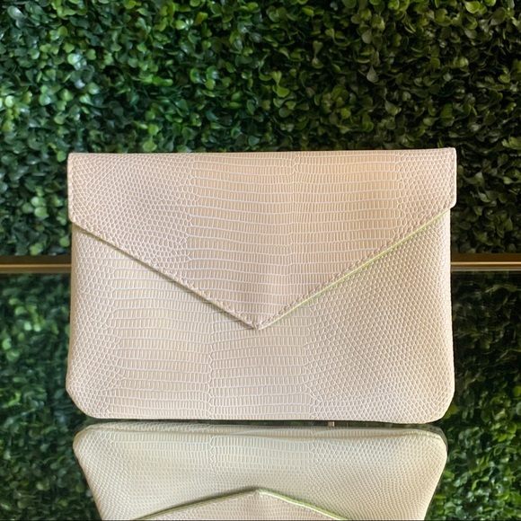 Faux Reptile Skin Cosmetic Bag | NEW | Ipsy 2021 - Picture 1 of 4